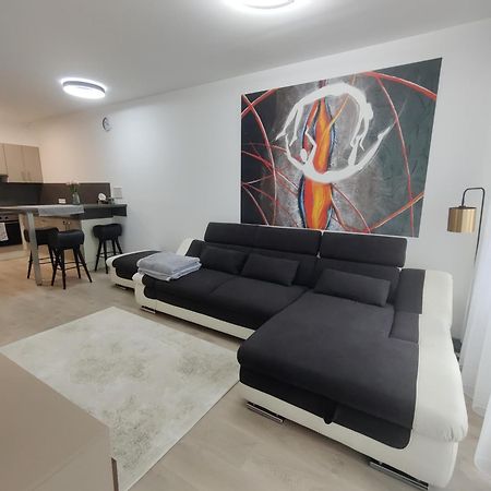 Belvaros Resort Apartman & Spa Szekesfehervar Exterior photo