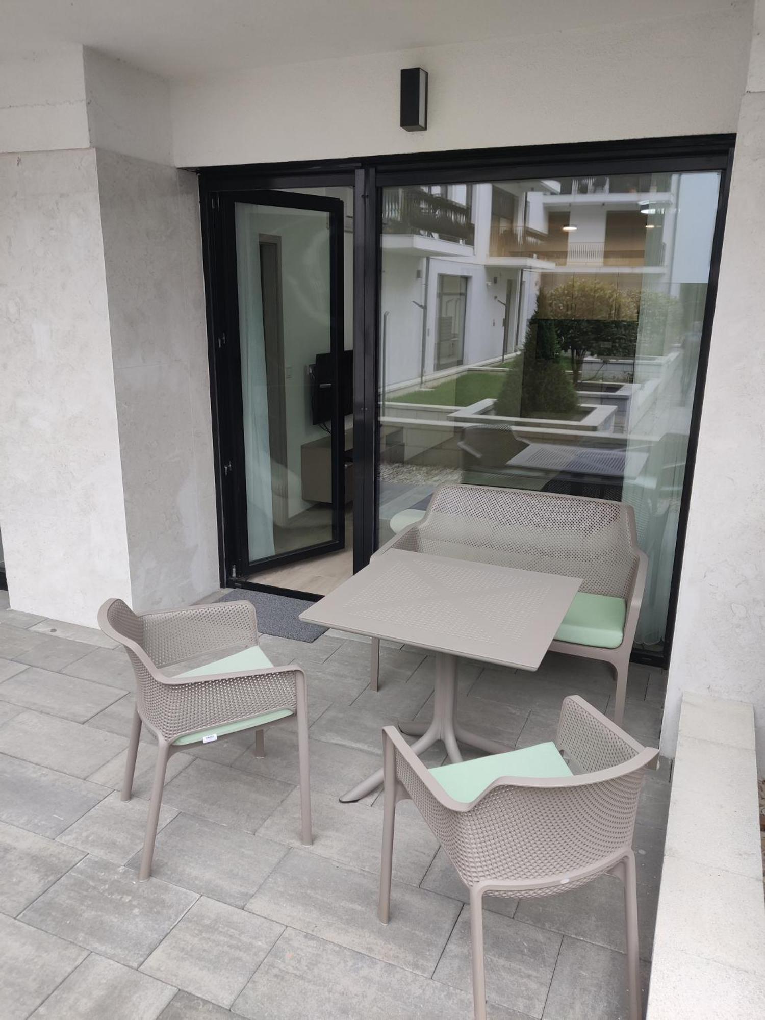 Belvaros Resort Apartman & Spa Szekesfehervar Exterior photo